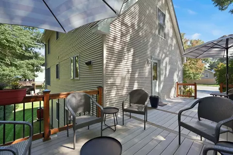 Exterior - 11 Stephanie Cir, Springfield, MA 01129 photo 11 of 18
