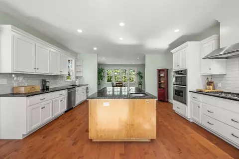 Kitchen - 250 Meadowbrook Rd, Dedham, MA 02026 photo 4 of 4