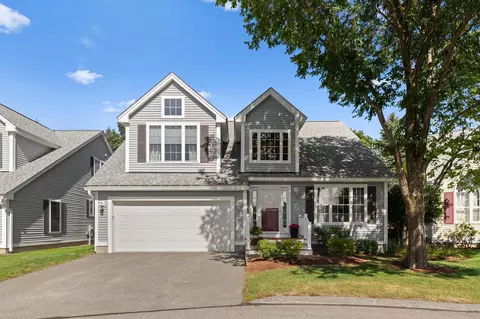 7 Dornoch Cir #7, Chelmsford, MA 01863