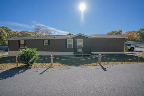 12 Patriot Cir, Plymouth, MA 02360