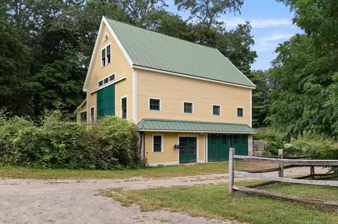 Exterior - 19-21 Downfall Rd, Newbury, MA 01922 photo 2 of 11