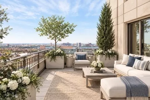 1 Huntington Ave #PH1702, Boston, MA 02116