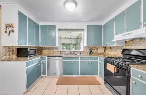 Kitchen - 135 Emerson St, Springfield, MA 01118 photo 1 of 1