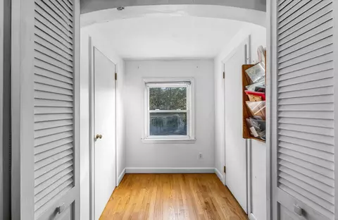 Entry Way - 135 Emerson St, Springfield, MA 01118 photo 2 of 2