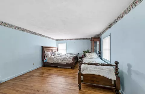 Bedroom - 135 Emerson St, Springfield, MA 01118 photo 6 of 10