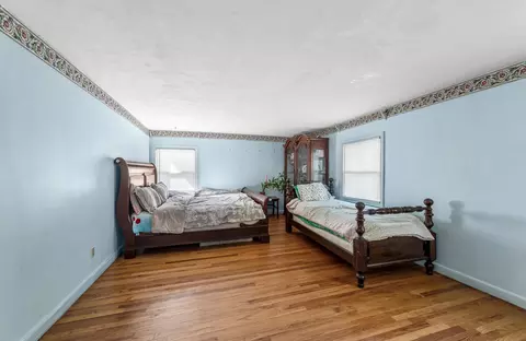 Bedroom - 135 Emerson St, Springfield, MA 01118 photo 5 of 10