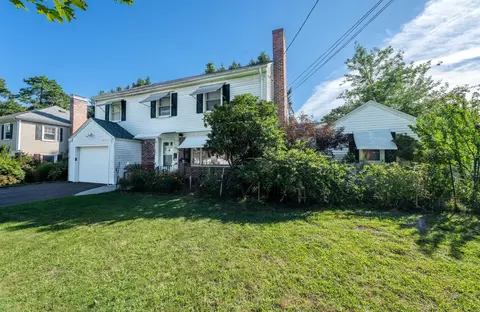 Exterior - 135 Emerson St, Springfield, MA 01118 photo 4 of 8