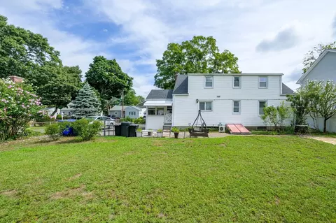 Exterior - 44 Arthur St, Springfield, MA 01104 photo 4 of 8