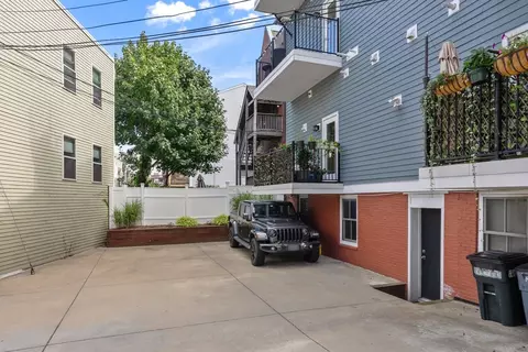 Exterior - 482 E Fourth St #4, Boston, MA 02127 photo 4 of 6