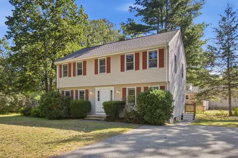 49 School St, Tewksbury, MA 01876