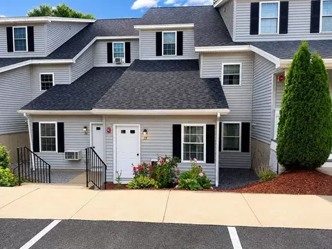 28 Mcgillen Dr #28, Leominster, MA 01453