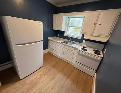 Kitchen - 75 Chatham St, Worcester, MA 01609 photo 2 of 2