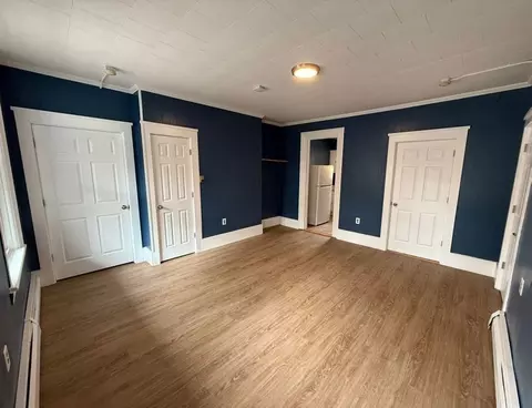 Living - 75 Chatham St, Worcester, MA 01609 photo 2 of 3