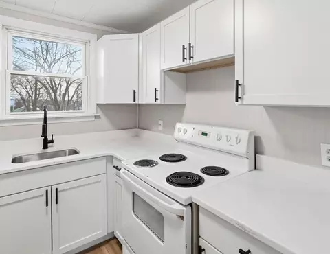 Kitchen - 75 Chatham St, Worcester, MA 01609 photo 1 of 2