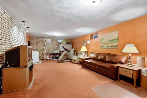 Other - 205 Gardner Rd, Brookline, MA 02445 photo 2 of 2