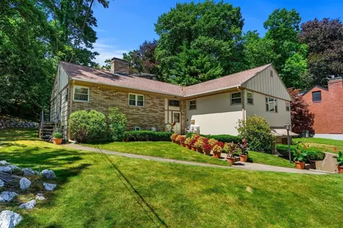 Exterior - 205 Gardner Rd, Brookline, MA 02445 photo 1 of 15