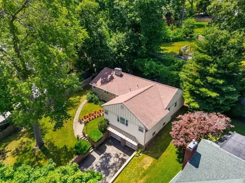 View/Area - 205 Gardner Rd, Brookline, MA 02445 photo 1 of 5