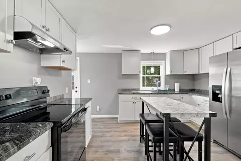 Kitchen - 53 Silver St, Springfield, MA 01107 photo 5 of 8