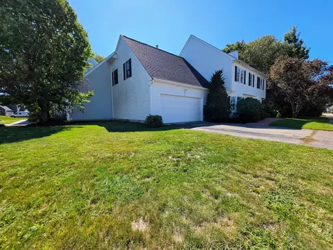 Exterior - 4 Pintail Rd #4, Walpole, MA 02081 photo 2 of 8
