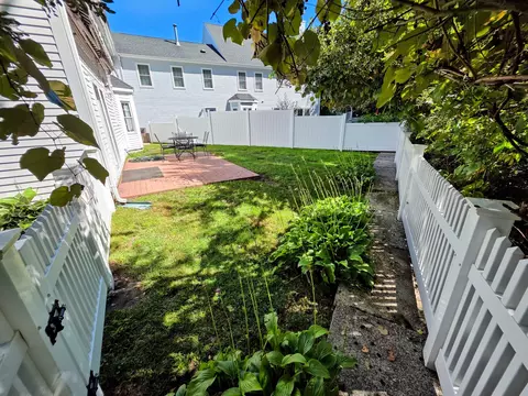 Exterior - 4 Pintail Rd #4, Walpole, MA 02081 photo 8 of 8