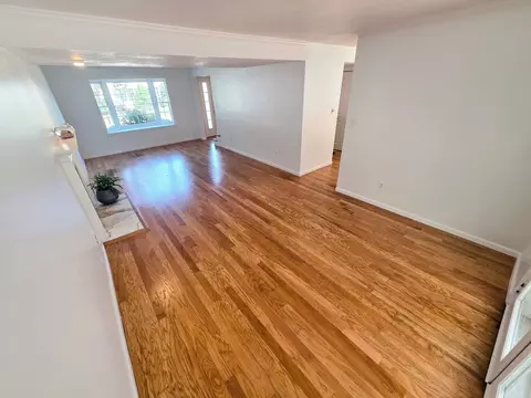 Living - 4 Pintail Rd #4, Walpole, MA 02081 photo 5 of 10