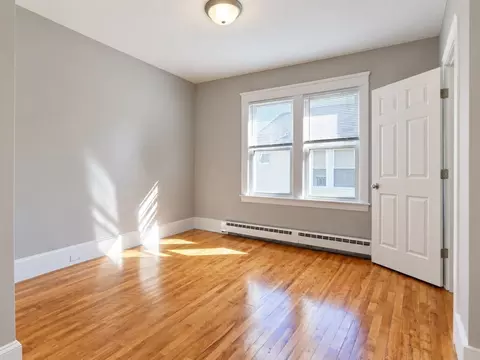 Bedroom - 320 Hamilton St, Worcester, MA 01604 photo 1 of 4