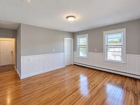 Living - 320 Hamilton St, Worcester, MA 01604 photo 1 of 2