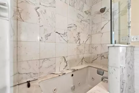 Bath - 61 Lowell St, Reading, MA 01867 photo 3 of 3
