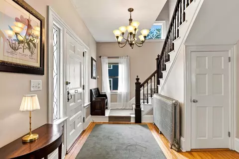 Entry Way - 61 Lowell St, Reading, MA 01867 photo 2 of 4