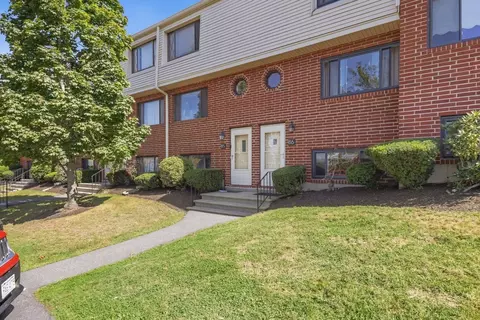 86 Sterling Ln #86, Haverhill, MA 01835