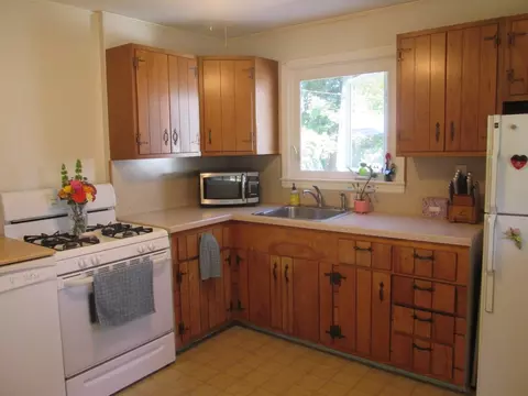 Kitchen - 76 Surrey Rd, Springfield, MA 01118 photo 2 of 3