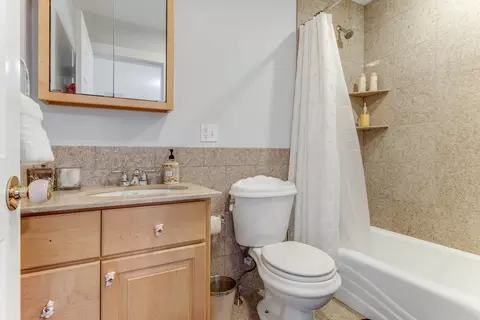 Bath - 30 Everett Ave, Somerville, MA 02145 photo 4 of 7