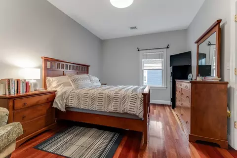Bedroom - 30 Everett Ave, Somerville, MA 02145 photo 1 of 9