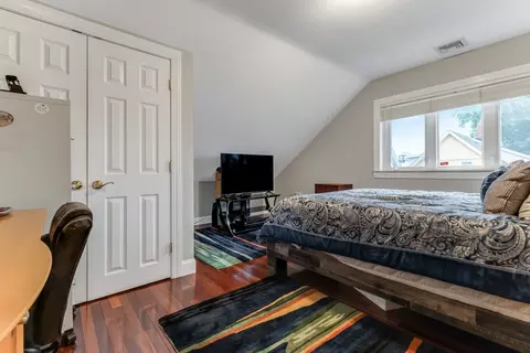 Bedroom - 30 Everett Ave, Somerville, MA 02145 photo 5 of 9