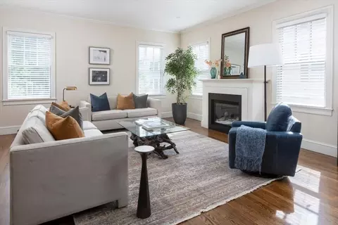 Living - 17 Davis Ave #1, Brookline, MA 02445 photo 2 of 3