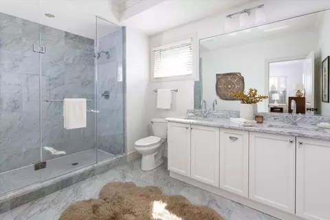 Bath - 17 Davis Ave #1, Brookline, MA 02445 photo 1 of 2
