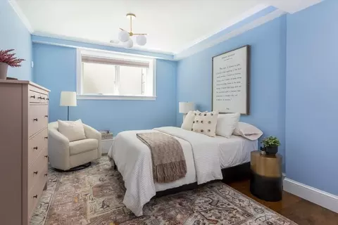 Bedroom - 17 Davis Ave #1, Brookline, MA 02445 photo 3 of 3