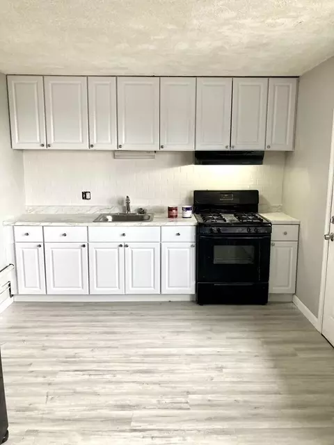 170 Locust, Fall River, MA 02720 photo 2