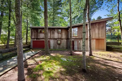 1748 Trapelo Rd, Waltham, MA 02451