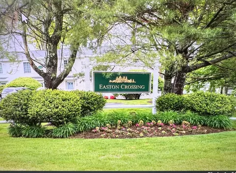 14 Nancy Rd #6, Easton, MA 02375