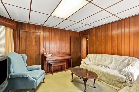 Living - 144 Swindells St, Fall River, MA 02723 photo 3 of 5