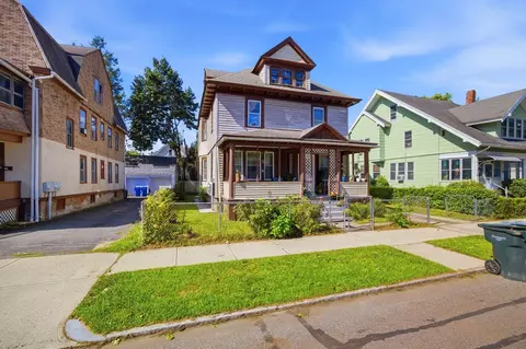 Exterior - 28 Lyndale St, Springfield, MA 01108 photo 2 of 8