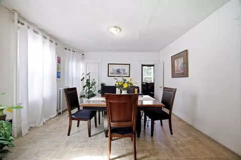 Dining - 28 Lyndale St, Springfield, MA 01108 photo 1 of 3