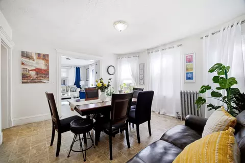 Dining - 28 Lyndale St, Springfield, MA 01108 photo 2 of 3