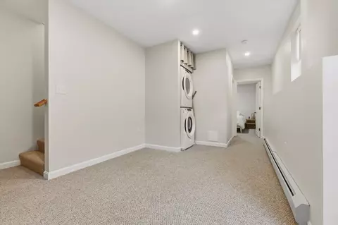 Entry Way - 46 Leverett St #1, Gloucester, MA 01930 photo 3 of 3