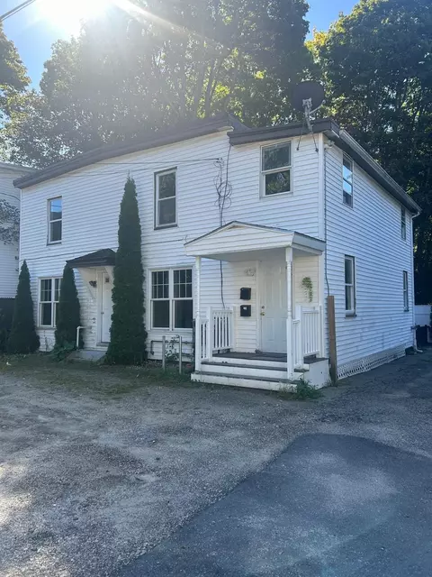 62 12 Hazel St, Fitchburg, MA 01420