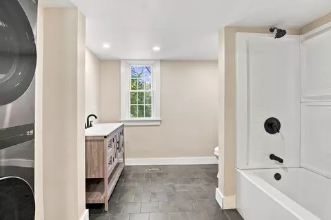 Bath - 67 Stone School Rd, Sutton, MA 01590 photo 1 of 3