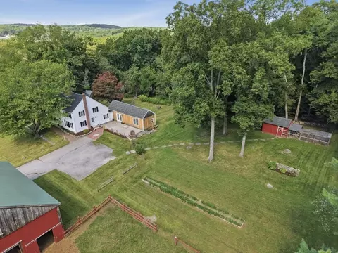 Exterior - 67 Stone School Rd, Sutton, MA 01590 photo 9 of 12