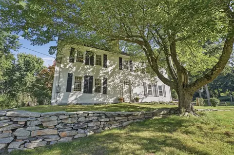 Exterior - 67 Stone School Rd, Sutton, MA 01590 photo 2 of 12