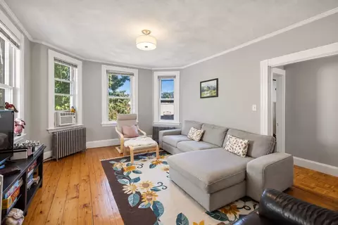 Living - 72 Eustis St, Cambridge, MA 02140 photo 1 of 3